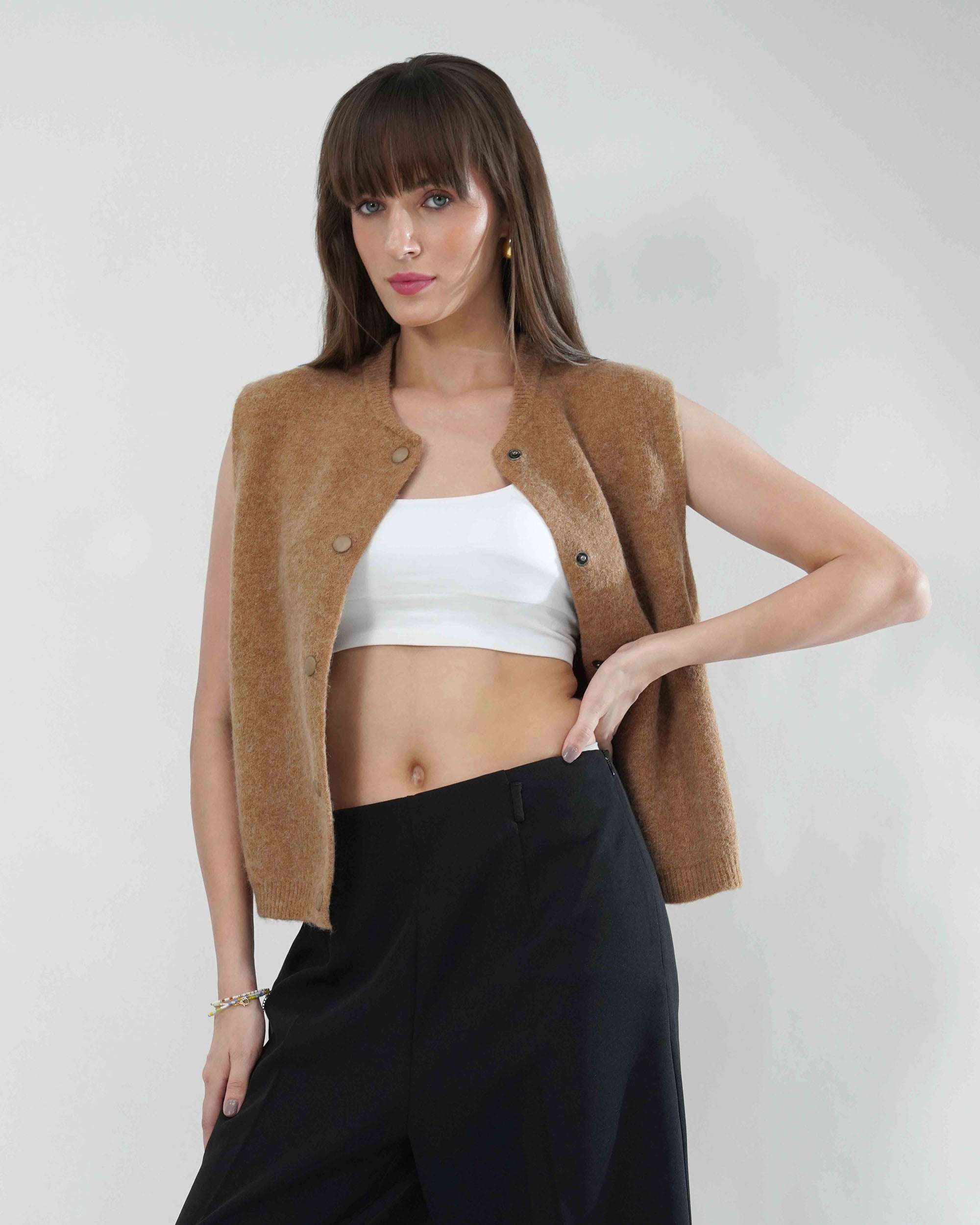 Cut sleeve Cardigan in wool Blnkz