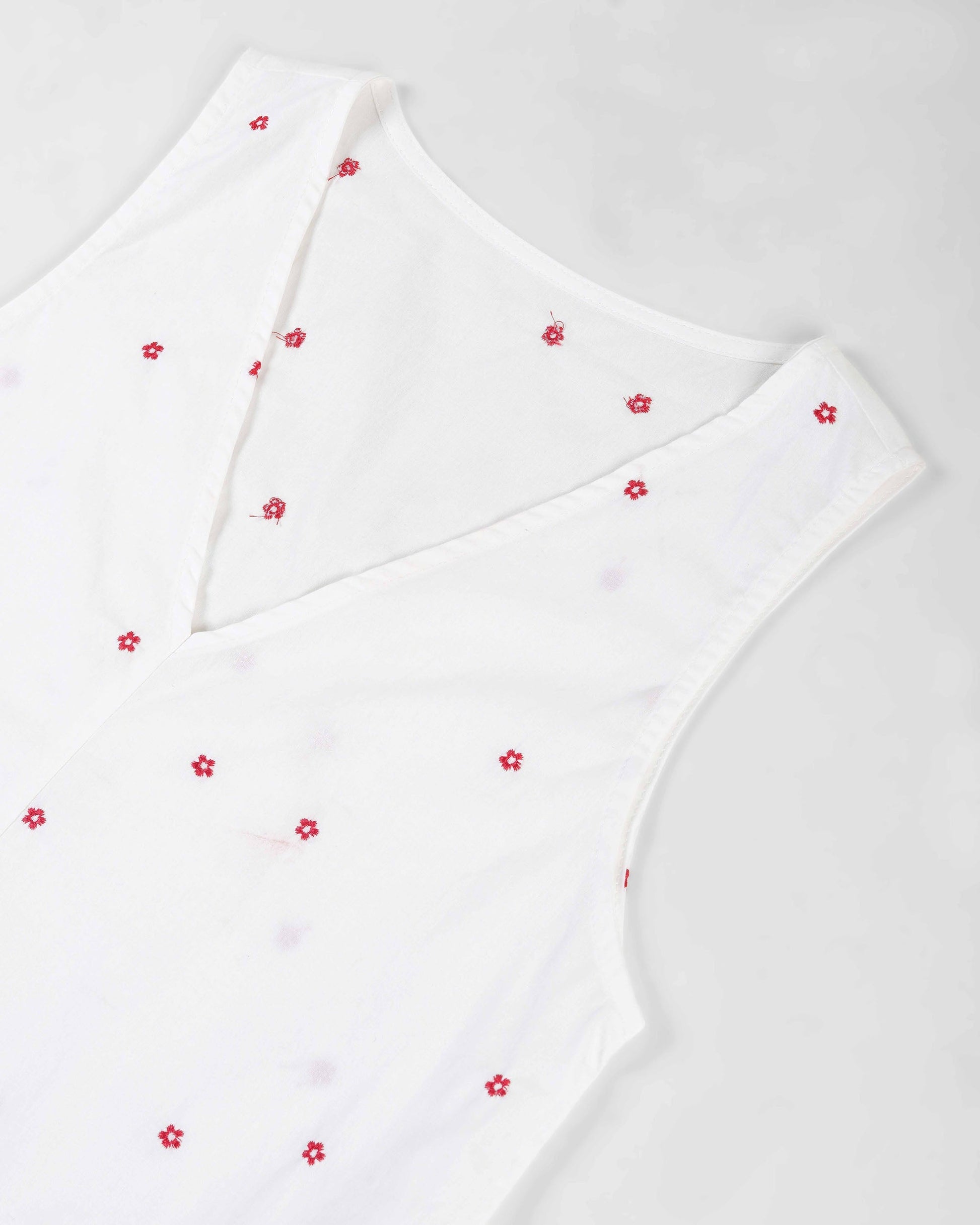 Top- Red flower Blnkz