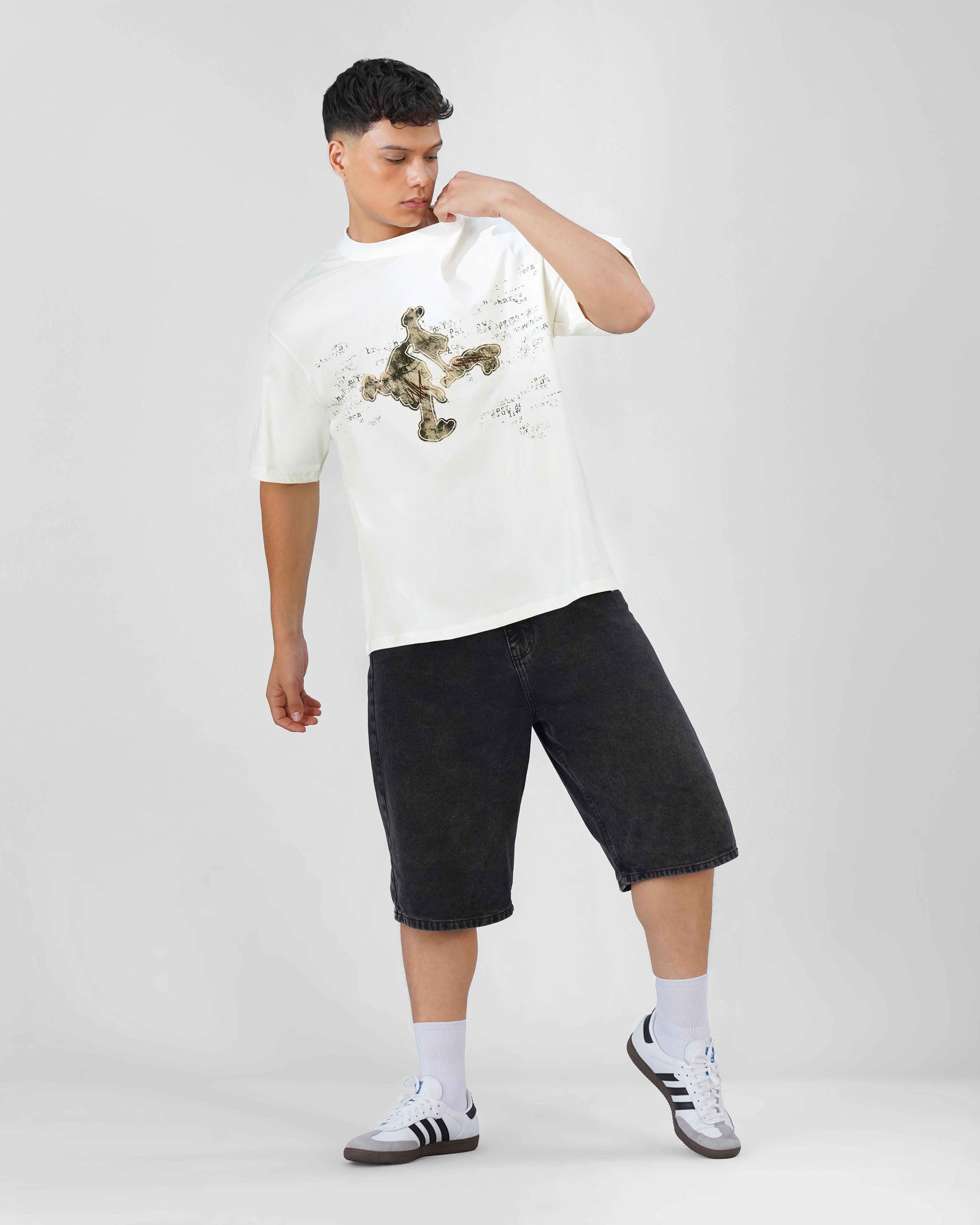 Oversized T-shirt Patch work