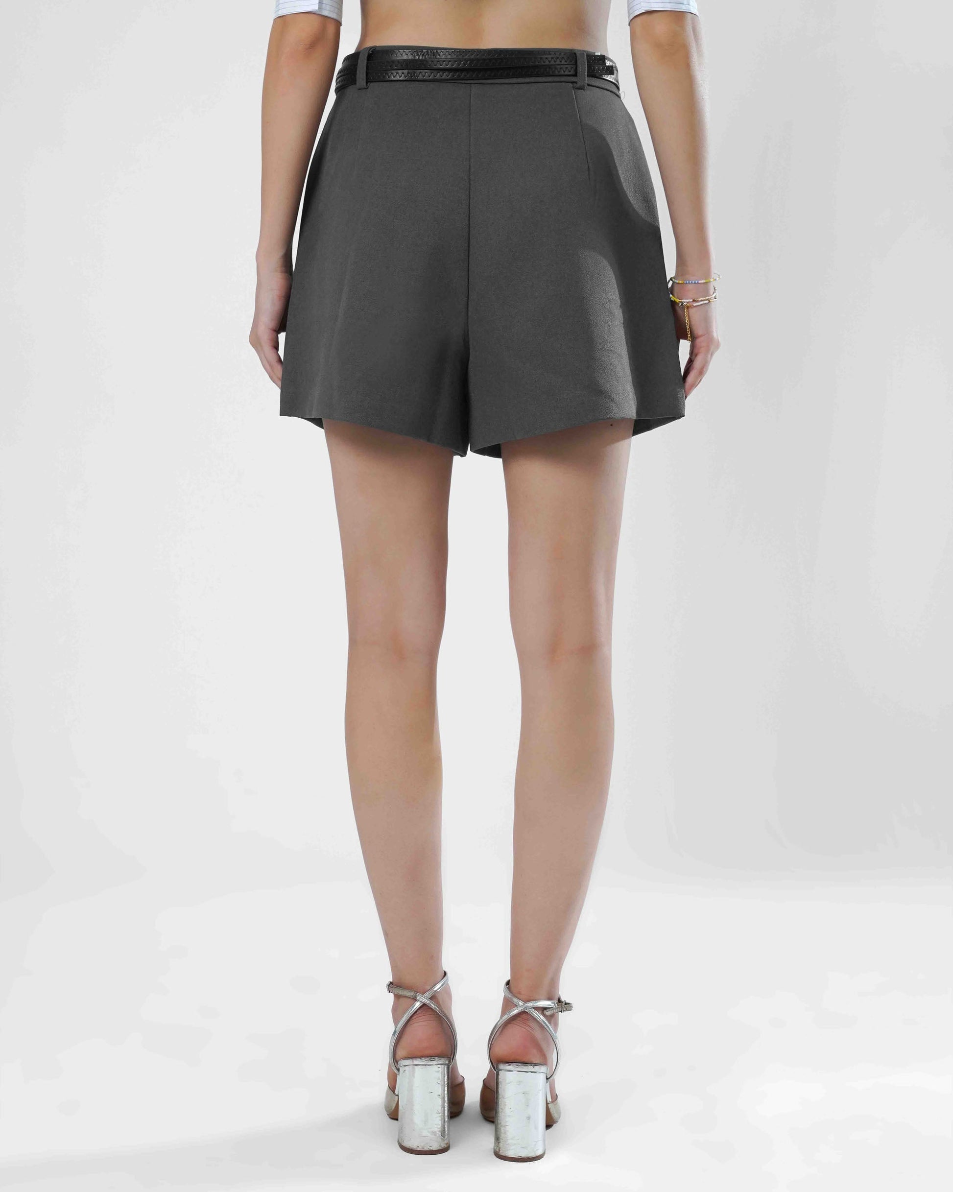 Shorts - woven with belt Blnkz